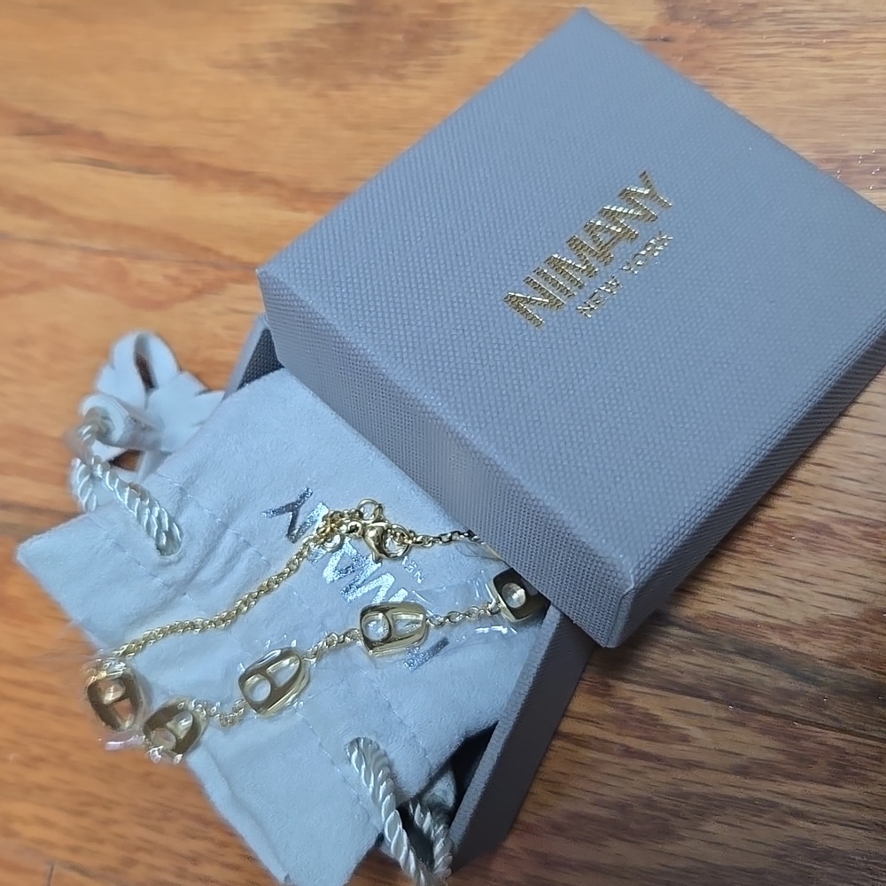 Luna Chic Gold Chain Bracelet Brand New - Picture 2 of 10